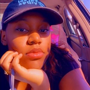 Meet your Posher, Christiane